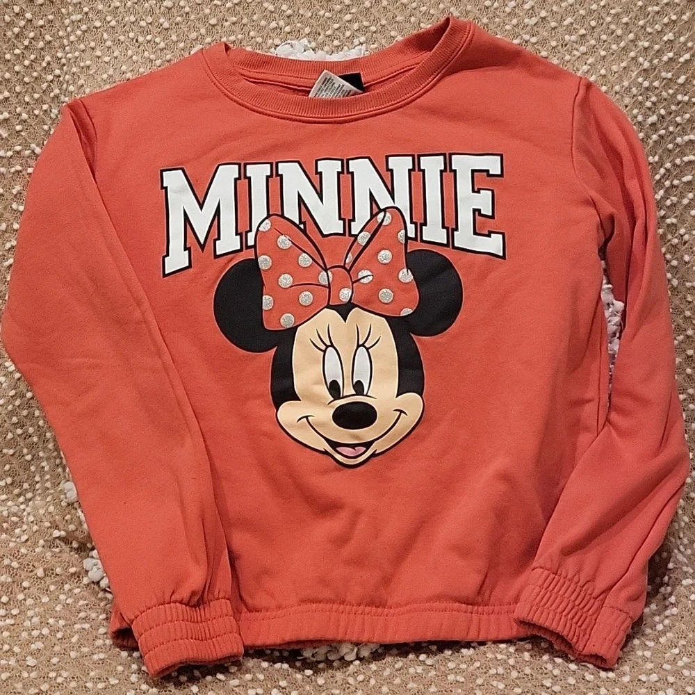 Minnie Mouse Sweatsuit - Picture 2 of 16